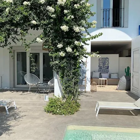Tavirawhithouse فيلة تافيرا